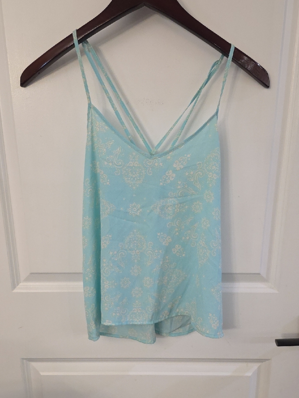 Hollister Tank